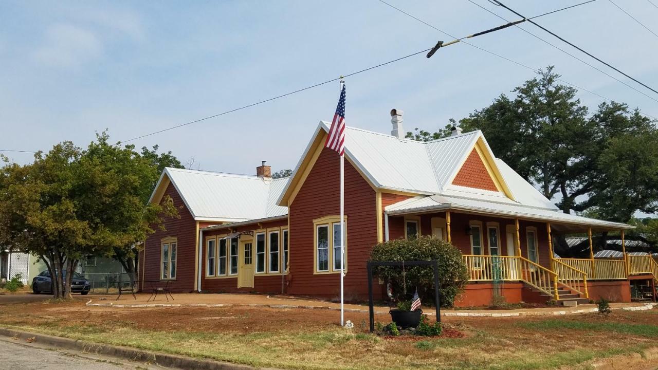 1890 Karcher Haus Llano Экстерьер фото